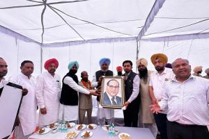 ਆਪ ਆਗੂਆਂ ਨੇ ਕਾਂਸ਼ੀ ਰਾਮ ਜੀ ਨੂੰ ਦਿੱਤੀ ਸ਼ਰਧਾਂਜਲੀ, ਸਮਾਜਿਕ ਨਿਆਂ ਅਤੇ ਸਮਾਨਤਾ ਪ੍ਰਤੀ ਵਚਨਬੱਧਤਾ ਦੁਹਰਾਈ