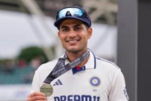 ਸਟਾਰ ਬੱਲੇਬਾਜ਼ ਕਪਤਾਨ ਸ਼ੁਭਮਨ ਗਿੱਲ ਨੂੰ ਉਨ੍ਹਾਂ ਦੇ ਸ਼ਾਨਦਾਰ ਪ੍ਰਦਰਸ਼ਨ ਲਈ 'ਸਾਲ ਦੇ ਸਰਵੋਤਮ ਕ੍ਰਿਕਟਰ' ਦੇ ਵੱਕਾਰੀ ਪੁਰਸਕਾਰ ਨਾਲ ਸਨਮਾਨਿਤ ਕੀਤਾ ਜਾਵੇਗਾ