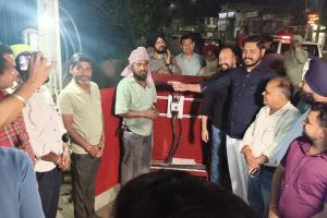 ਵਿਧਾਇਕ ਸ਼ੈਰੀ ਕਲਸੀ ਨੇ ਸ੍ਰੀ ਅੰਮ੍ਰਿਤਸਰ- ਗੁਰਦਾਸਪੁਰ ਰੋਡ 'ਤੇ ਹਾਈ ਮਾਸਟ ਲਾਈਟਾਂ ਬਟਾਲਾ ਵਾਸੀਆਂ ਨੂੰ ਕੀਤੀਆਂ ਸਮਰਪਿਤ