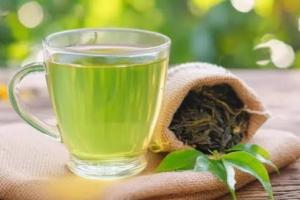 ਗ੍ਰੀਨ ਟੀ ਨੂੰ ਦੁਨੀਆ ਦੇ ਸਭ ਤੋਂ ਸਿਹਤਮੰਦ ਪੀਣ ਵਾਲੇ ਪਦਾਰਥਾਂ ਵਿੱਚੋਂ ਇੱਕ ਮੰਨਿਆ ਜਾਂਦਾ ਹੈ