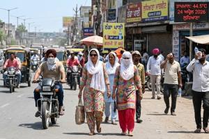 ਪੰਜਾਬ ਅਤੇ ਚੰਡੀਗੜ੍ਹ ਵਿੱਚ ਅੱਜ (24 ਅਪ੍ਰੈਲ, 2026) ਗਰਮੀ ਨੇ ਕਾਫੀ ਤੇਜ਼ ਰੁਖ਼ ਇਖਤਿਆਰ ਕਰ ਲਿਆ ਹੈ