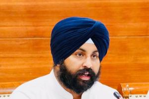 ਪੰਜਾਬ ਸਰਕਾਰ ਵੱਲੋਂ ਪਾਠ ਪੁਸਤਕਾਂ ਦੀ ਵੰਡ ਵਿੱਚ ਲਾਗੂ ਕੀਤੇ ਸਖ਼ਤ ਸੁਧਾਰਾਂ ਨਾਲ ਵਿਦਿਆਰਥੀਆਂ ਦੀ ਹੁੰਦੀ ਲੁੱਟ ’ਤੇ ਲੱਗੇਗੀ ਰੋਕ : ਹਰਜੋਤ ਸਿੰਘ ਬੈਂਸ