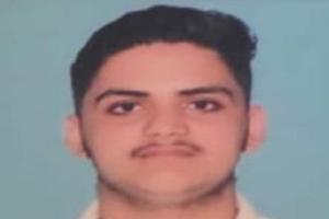 ਪੁਰਾਣੀ ਰੰਜਿਸ਼ ਕਾਰਨ ਚੰਡੀਗੜ੍ਹ ਯੂਨੀਵਰਸਿਟੀ,ਘੜੂੰਆਂ ਦੇ ਇੱਕ ਵਿਦਿਆਰਥੀ ਦਾ ਚਾਕੂ ਮਾਰ ਕੇ ਬੇਰਹਿਮੀ ਨਾਲ ਕਤਲ ਕਰ ਦਿੱਤਾ ਗਿਆ