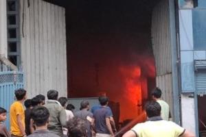 ਸੋਨੀਪਤ ਫੈਕਟਰੀ ਵਿੱਚ ਅੱਗ ਲੱਗੀ,ਲੱਖਾਂ ਰੁਪਏ ਦੀ ਮਸ਼ੀਨਰੀ,ਕੱਚਾ ਮਾਲ ਅਤੇ ਤਿਆਰ ਸਾਮਾਨ ਸੜ ਕੇ ਸੁਆਹ ਹੋ ਗਿਆ