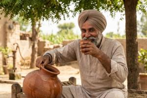 ਗਰਮੀਆਂ ਵਿੱਚ ਘੜੇ (ਮਿੱਟੀ ਦੇ ਬਰਤਨ) ਦਾ ਪਾਣੀ ਪੀਣਾ ਸਿਹਤ ਲਈ ਇੱਕ ਵਰਦਾਨ ਵਾਂਗ
