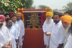 ਕੈਬਨਿਟ ਮੰਤਰੀ ਨੇ 6 ਕਰੋੜ 50 ਲੱਖ ਰੁਪਏ ਲਾਗਤ ਨਾਲ ਤਿਆਰ ਨਿਊ ਅਬੁੱਲ ਖੁਰਾਣਾ ਡਿਸਟਰੀਊਟਰੀ ਦੀ ਕੰਕਰੀਟ ਲਾਈਨਿੰਗ ਪ੍ਰੋਜੈਕਟ ਦਾ ਕੀਤਾ ਉਦਘਾਟਨ