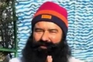 ਡੇਰਾ ਸੱਚਾ ਸੌਦਾ ਮੁਖੀ ਗੁਰਮੀਤ ਰਾਮ ਰਹੀਮ ਇੱਕ ਵਾਰ ਫਿਰ ਜੇਲ੍ਹ ਤੋਂ ਬਾਹਰ ਆ ਗਿਆ ਹੈ
