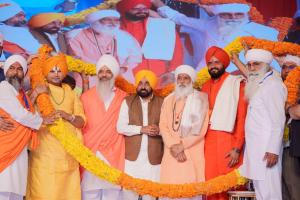 ਨਸ਼ਾ ਵਿਰੋਧੀ ਜਾਗਰੂਕਤਾ ਪ੍ਰੋਗਰਾਮ ਵਿੱਚ ਸ਼ਾਮਲ ਹੋਏ ਮੁੱਖ ਮੰਤਰੀ ਭਗਵੰਤ ਸਿੰਘ ਮਾਨ; ਕਿਹਾ, “ਅਸੀਂ ਪੰਜਾਬ ‘ਚੋਂ ਨਸ਼ਿਆਂ ਦਾ ਕਲੰਕ ਮਿਟਾ ਦੇਵਾਂਗੇ
