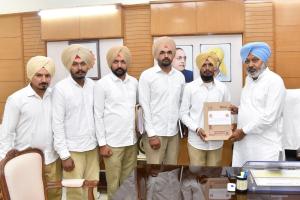 ਵੱਖ-ਵੱਖ ਕਰਮਚਾਰੀ ਐਸੋਸੀਏਸ਼ਨਾਂ ਦੀਆਂ ਸਾਰੀਆਂ ਜਾਇਜ਼ ਮੰਗਾਂ ਜਲਦ ਪੂਰੀਆਂ ਕੀਤੀਆਂ ਜਾਣਗੀਆਂ: ਹਰਪਾਲ ਸਿੰਘ ਚੀਮਾ